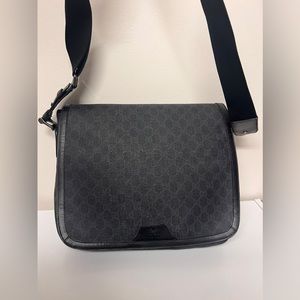 Gucci laptop bag